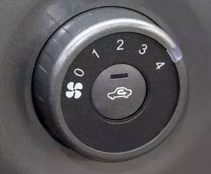 ļ܇,@_{(dio)!