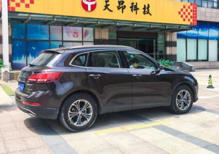 ܇BX7